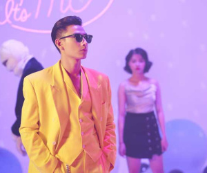 Isaac khiến khán giả phấn khích khi cosplay hàng loạt 'hot trend' năm vừa qua