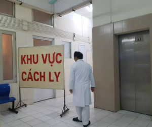 Đã có kết quả xét nghiệm virus gây bệnh viêm phổi lạ với du khách Trung Quốc bị sốt khi nhập cảnh Đà Nẵng