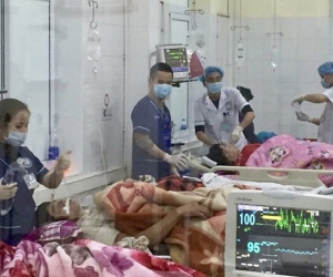 8 người trong cùng gia đình ngộ độc do ăn trứng cóc, 1 người đã tử vong