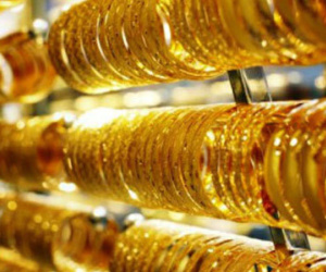 Giá vàng hôm nay 22/1, áp lực chốt lời, vàng hạ nhiệt