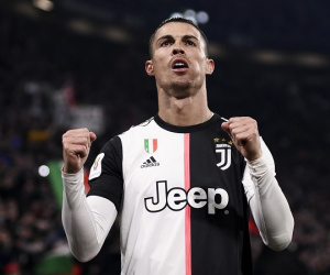 Ronaldo lập siêu phẩm, Juventus vùi dập AS Roma
