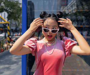 Xôn xao hình ảnh Phương Mỹ Chi ngày càng sành điệu, dùng toàn đồ hiệu