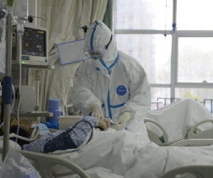 Chỉ 1 ngày, thêm gần 500 người mắc, 26 người tử vong vì virus corona
