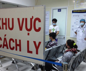 Bé 10 tuổi nghi ngờ nhiễm virus corona nhập bệnh viện Nhi Trung ương