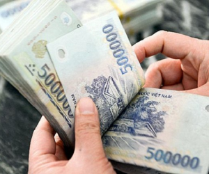 Bất lực vì mẹ chồng thường lẻn vào phòng để ăn cắp tiền, nàng dâu không muốn cam chịu nghĩ ra diệu kế trị dứt điểm trong lần đầu tiên