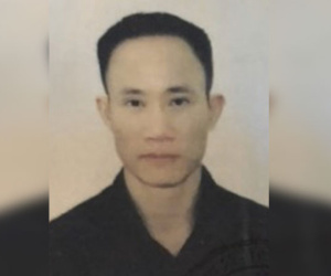 Ráo riết truy tìm đối tượng nghi mang 'hàng nóng', cố thủ gần ngân hàng