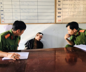 Đã bắt được đối tượng nghi ôm lựu đạn cố thủ ở Sài Gòn