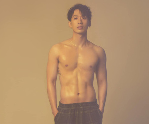'Xịt máu mũi' với body cực phẩm của thế lực trai đẹp mới nổi Tuấn Trần: 6 múi, cao 1m86 và hơn thế nữa