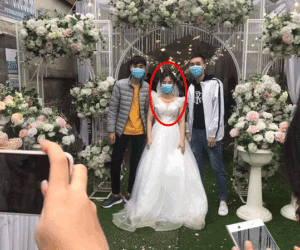 Hàng loạt ảnh cưới có 1-0-2 ra đời giữa mùa dịch: Từ cô dâu cho đến khách mời, ai cũng đeo khẩu trang kín mít