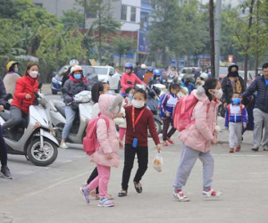 Học sinh nghỉ học để phòng chống virus corona: Vì sao có sự khác nhau giữa các tỉnh, thành?