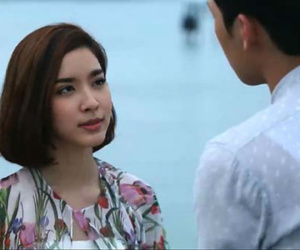 Mười mươi biết chồng có bồ mà vợ quyết không đánh ghen, cô chỉ 'vừa đấm vừa xoa' cũng đủ khiến anh giật mình thon thót