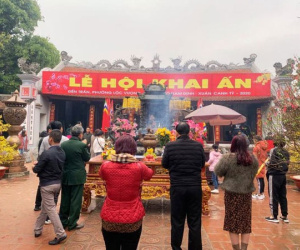 Đền Trần đóng cửa, không tổ chức phát ấn đêm 7/2