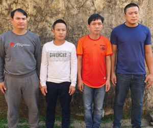 Công an bất ngờ đột kích nhà nghỉ, bắt quả tang 5 đối tượng đang ngồi trên 'chiếu bạc'