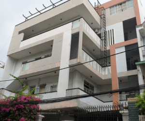 Thang máy nhà dân đứt cáp rơi tự do, 1 người chết, 2 người bị thương nặng