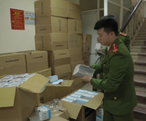 Hà Nội: Hơn 90.000 chiếc khẩu trang không có hóa đơn chứng từ bị thu giữ