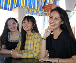 3 cô gái 9X gác bằng đại học, tình nguyện nhập ngũ