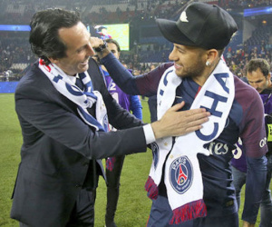Thầy cũ tiết lộ những yêu sách khó tin của 'ông hoàng' Neymar tại PSG