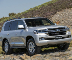 Toyota Land Cruiser Sahara Horizon phiên bản giới hạn ra mắt, giá hơn 2 tỷ đồng
