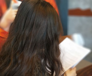 Bị nhân viên cửa hàng điện thoại phát tán clip nhạy cảm của 2 vợ chồng, bà bầu hoảng sợ cầu cứu