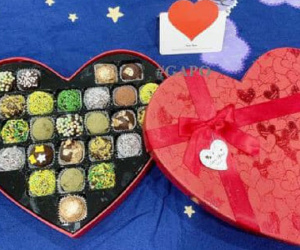 'Phốt căng' ngày Valentine: Ông chồng 'IQ vô cực' khi lấy quà bồ tặng đem về nịnh vợ, hài hơn nữa là màn 'đòi lại công bằng' của kẻ thứ 3