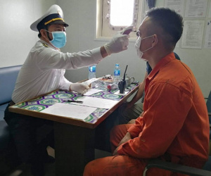 Mười thuyền viên trở về từ Trung Quốc không có biểu hiện nghi nhiễm COVID–19