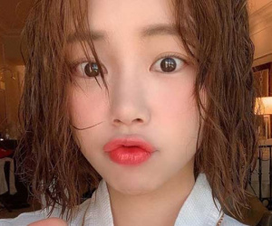 5 bước 'tút tát' nhan sắc nàng nào cũng nên làm trước buổi hẹn Valentine, đáng chú ý nhất là lời nhắc nhẹ khi tẩy da chết