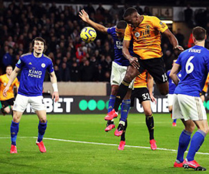 Thi đấu thiếu người, Leicester may mắn có điểm nhờ VAR