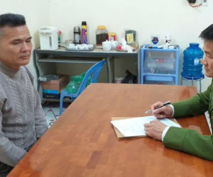 Mâu thuẫn vì ván cờ tướng, cầm dao đâm chém mẹ và vợ đối thủ