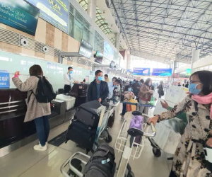 Ồ ạt giảm giá vé máy bay, giá tour, khách sạn... khi dịch Covid-19