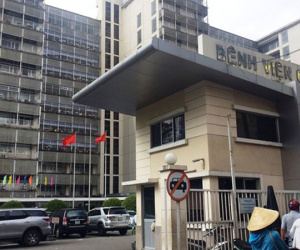 Bệnh viện xin dừng hoạt động mừng ngày Thầy thuốc để phòng dịch