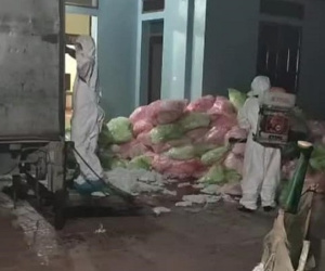 Nam thanh niên gom hơn 600kg khẩu trang y tế đã qua sử dụng