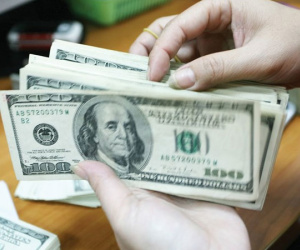 Tỷ giá ngoại tệ 23.2: Xuyên thủng đỉnh, USD chót vót, lo ngại dịch COVID-19