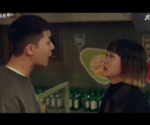 'Tầng lớp Itaewon' tập 8: Kim Da Mi phản bội Park Seo Joon sau khi bị đuổi việc?