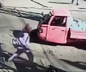 Video: Cướp trót lọt 30kg vàng giữa ban ngày