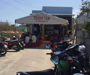 3 người tử vong nghi do ngộ độc rượu ở Bình Thuận
