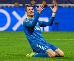 Ronaldo mất hút, Juventus phơi áo trước Lyon