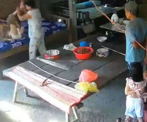 Công an điều tra vụ con dâu đánh đập dã man mẹ chồng 88 tuổi