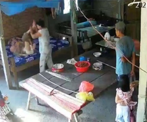 Cặp vợ chồng bạo hành mẹ già 88 tuổi bị tạm giữ