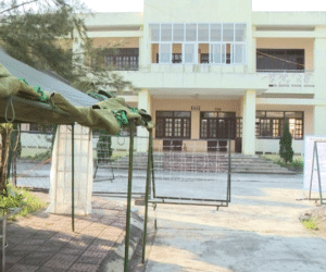 Thuyết phục người đàn ông đến từ vùng tâm dịch Covid-19 ở Hàn Quốc đi cách ly tập trung