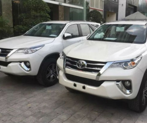 Hết thời 'bia kèm lạc', nhiều mẫu xe đại hạ giá hàng trăm triệu đồng để thuyết phục khách Việt