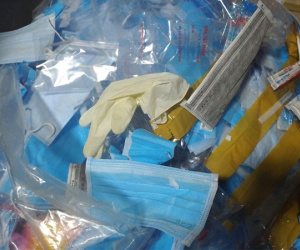 Phát hiện đối tượng thu gom 2 tấn khẩu trang y tế đã qua sử dụng tại TPHCM