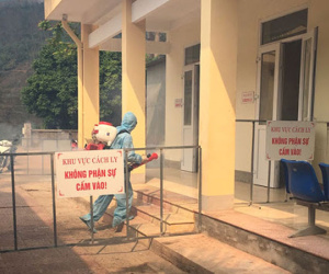 1 phụ nữ về từ vùng dịch bỏ trốn do bạn nhậu kích động: Chủ tịch xã lên tiếng