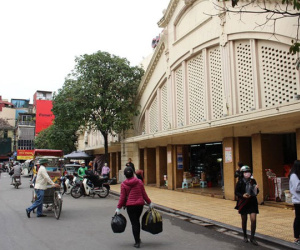 Hàng trăm tiểu thương chợ Đồng Xuân xin miễn, giảm tiền thuê ki ốt vì dịch