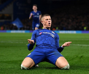 Thảm bại 0-2 tại Stamford Bridge, Liverpool bị Chelsea đá văng khỏi FA Cup