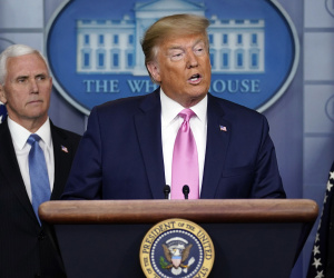 Tổng thống Mỹ Donald Trump quyên góp tiền lương cho công tác chống dịch Covid-19