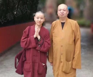 'Hoàn Châu Cách Cách': Tiểu mỹ nhân gắn với Triệu Vy 23 năm trước xinh đẹp mỹ miều nhưng gây sốc vì đi tu