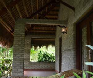 Vợ ngoại tình khi tôi bị mù, bây giờ bị phản bội cô ấy xin quay về
