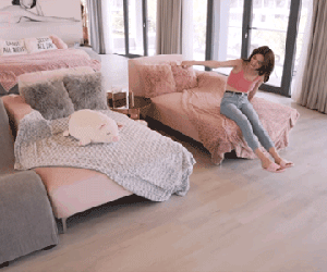 Ngọc Trinh giải đáp tác dụng của chiếc ghế 'nhạy cảm' trong phòng ngủ triệu đô, nghe qua ai cũng đỏ mặt ngại ngùng