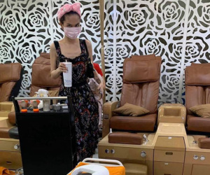 Ngọc Trinh đáp trả cực căng khi bị 'xách mé' body gầy trơ xương ngực