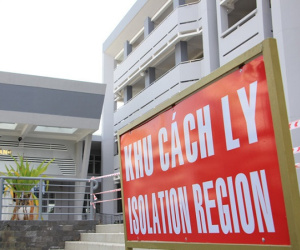 13/20 người ở TP.HCM bay cùng chuyến với bệnh nhân thứ 17 âm tính với COVID-19